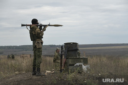 Мобилизованные резервисты на полигоне в Донецкой области. ДНР, гранатомет, армия, военные, солдаты, оружие, стрельбище, рпг, стрелки, военные сборы, пехота, полигон, резервисты, мобилизованные, ручной гранатомет, огневая подготовка, пехотинцы