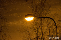 Снег. Ханты-Мансийск, фонарь освещения
