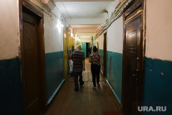 Дома по программе реновации. Екатеринбург, ветхое жилье, реновация, коридор общежития