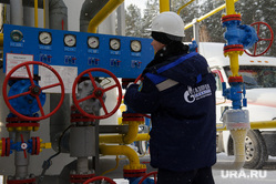 Отправка первой партии сжиженного природного газа автотранспортом из России в Казахстан. Екатеринбург, газ, вентиль, газпром трансгаз екатеринбург, комплекс по производству спг, экспорт
