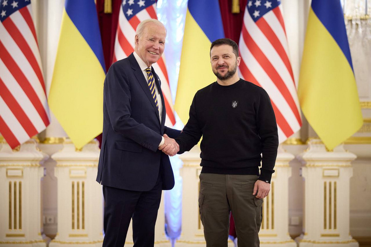 Зеленский встретился с Байденом в Киеве