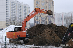 Повседневная жизнь. Москва, экскаватор, яма, жкх, ремонт