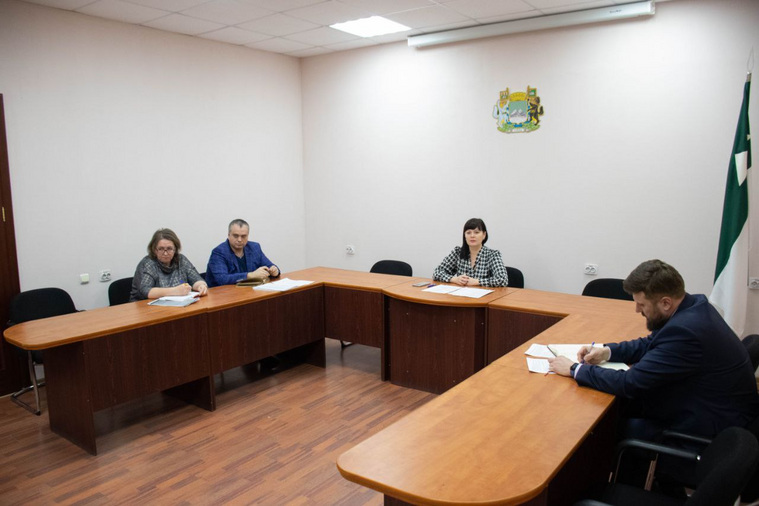 Мэр Кургана Елена Ситникова провела встречу с перевозчиками, представителями «Транспортного управления» и департамента развития городского хозяйства