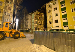 В Нижневартовске разворовывают квартиры в доме, где взорвался газ