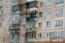 Дом по улице Карла Маркса 164 в Магнитогорске, где год назад произошел взрыв. Магнитогорск. Челябинская область, балконы, карла маркса 164, дом где был взрыв