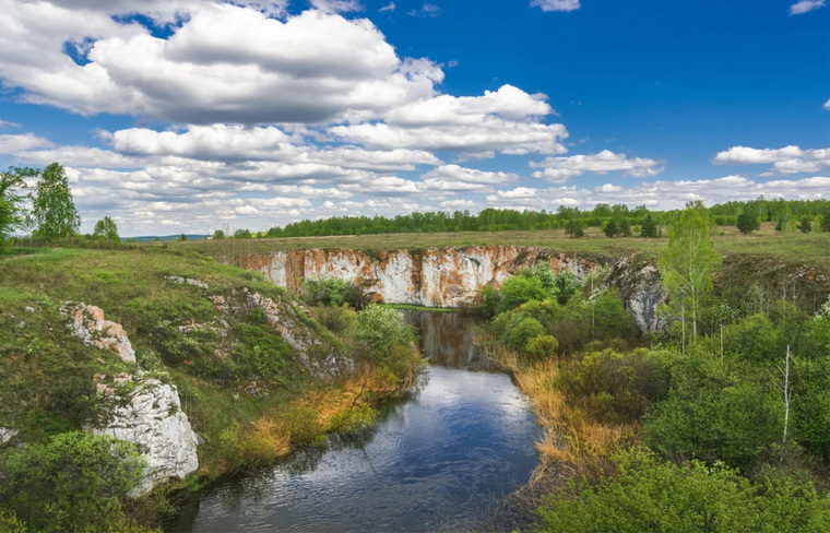 Устиновский каньон находится в 115 километрах от Челябинска