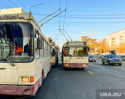 Дтп, движение остановлено. Челябинск, троллейбус, общественный транспорт, остановка общественного транспорта, проспект ленина, городской транспорт