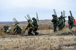 Боевое слаживание мобилизованных на Чебаркульском полигоне ЦВО. Челябинская область, учения, армия, военные, солдаты, оружие, вооружение, война, бойцы, боевые действия, полигон, сво, боевое слаживание, гранатометчики, сбойка