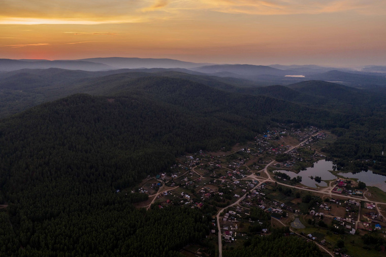 Деревня «Тыелга»: горная деревня расположена недалеко от трех рек и 12 озер