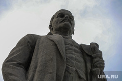 Памятник Ленину на площади революции. Челябинск, памятник ленину, монумент, площадь революции, ильич, скульптура ленин