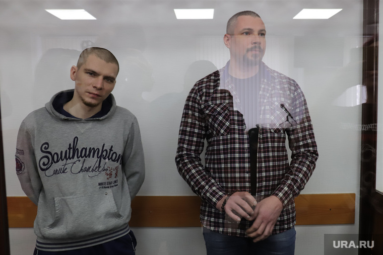Оглашение приговора Романа Насрыева и Алексея Нуриева. Екатеринбург
