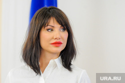 Торжественная  церемония чествования школьников, победителей IV Всероссийской творческой школы-конкурса «Портрет твоего края». Челябинск, павлова маргарита, текслер ирина