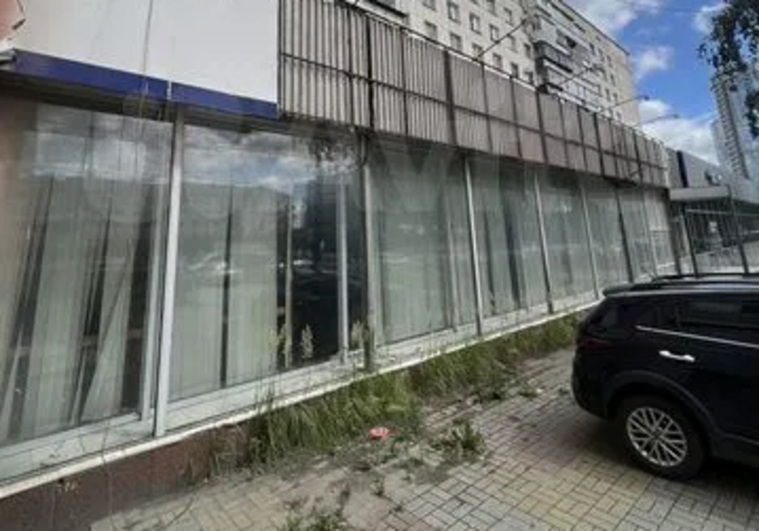Помещение расположено в Центральном районе на проспекте Ленина