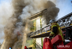 Пожар на ул.Уральской 110. Пермь, мчс, пожар, чп, огнеборцы, пожарные, пч
