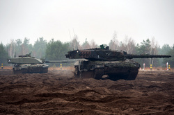 Вооруженные силы Великобритании. stock, нато, танк, Leopard 2, Challenger 2, Челленджер 2, Леопард 2,  stock