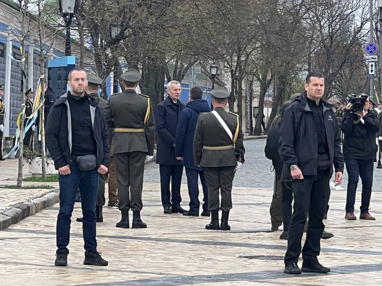 Йенс Столтенберг посетил Киев