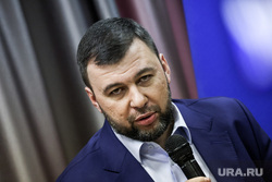 Денис Пушилин на встрече с журналистами в посольстве ДНР. Москва, пушилин денис