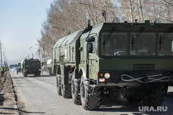 Первая репетиция юбилейного Парада Победы в Екатеринбурге на 2-ой Новосибирской, военная техника, ракетный комплекс, искандер