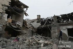 Прямое попадание в жилой дом в Ленинском районе. Донецк, донецк, разрушения, обстрел