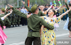 Празднование 9 мая. Челябинск, концерт, вальс, артисты