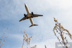 Взлет и посадка самолетов в аэропорту "Кольцово". Екатеринбург, boing 737, авиация, боинг737, самолет, vq-boy