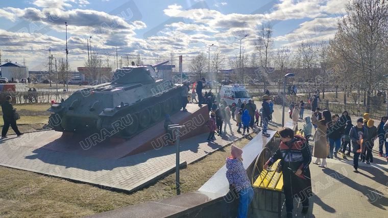 В Сургуте ребенок травмировался, упав с танка