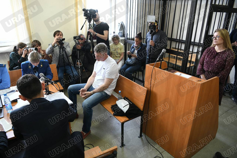 На заседании присутствуют представители разных СМИ