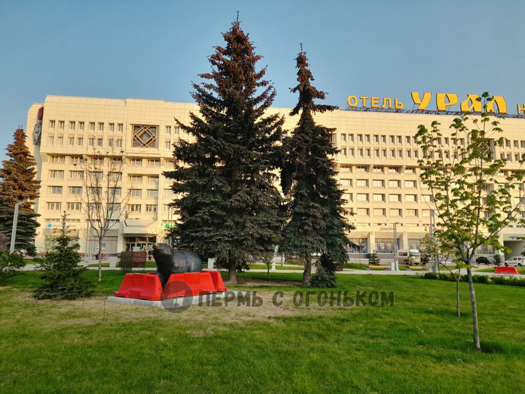 В окончательном варианте скульптура была установлена в 2009 году