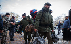 Отправка добровольцев по мобилизации. Магнитогорск, добровольцы, мобилизация, резервисты, сво, барс