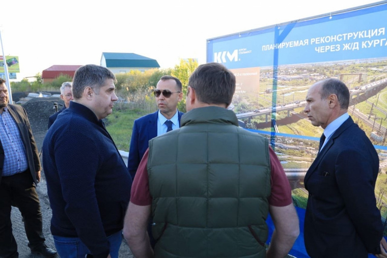 Губернатор Шумков обсудил с главой Росавтодора Романом Новиком финансирование строительства нового моста