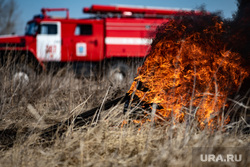 В Тюменской области разгорается природный пожар