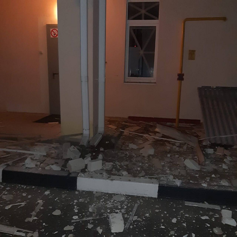 В результате атаки БПЛА повреждено административное здание