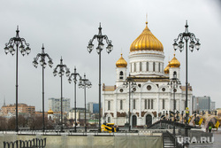 Виды на Храм Христа Спасителя. Москва, фонари, ххс, храм христа спасителя, патриарший мост