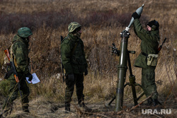 Тренировочные стрельбы мобилизованных с Центрального военного округа на полигоне Еланский. Свердловская область, минометный расчет, мобилизация, мобилизованные, минометный снаряд, артиллерийская мина, 120мм возимый миномет 2б11