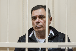 Measure of restraint for Oleg Ivanov in the Central District Court.  Chelyabinsk, cell, oleg ivanov, court