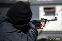 Ежегодная городская акция "12 апреля – 12 часов – 12 залпов ракет" в Историческом сквере. Екатеринбург , тир, автомат, убийство, оружие, стрельба, винтовка, милитаризация, стрельба, пневматика, пневматическое ружье