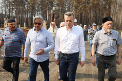 Визит вице-премьера Татарстана Шайхразиева Василя в село Юлдус. Курган, ермаков константин, шайхразиев василь