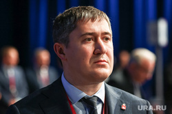 Пленарная сессия на ВЭФ 2022. Владивосток, махонин дмитрий