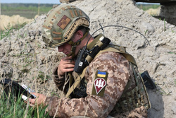 Вооруженные силы Украины. stock, рация, связист, всу, украинские военные, stock