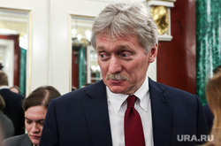 Дмитрий Песков на пресс-подходе. Москва, песков дмитрий