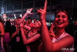 Музыкальный фестиваль Summer Fest: Ольга Бузова. Екатеринбург, публика, зрители на концерте, музыкальный фестиваль summer fest