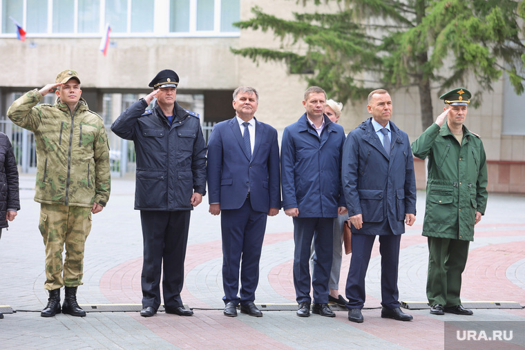 Отправка призывников в элитные войска. Курган