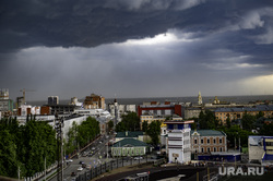 Шторм . Пермь, гроза, штормовое предупреждение, туча над городом, дождь