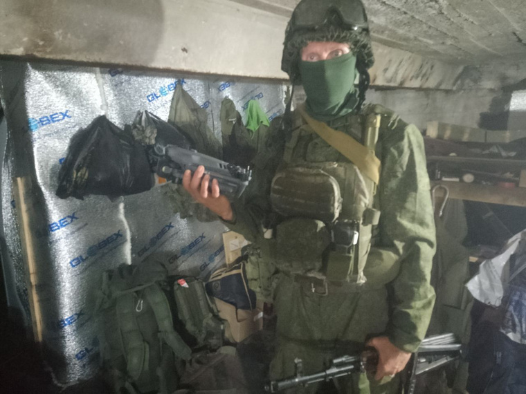 По словам командира батареи артиллеристов Максима, новый квадрокоптер поможет проводить разведку даже ночью