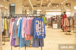 Бутики одежды в торговом центре I MALL. Пермь, бутик женской одежды