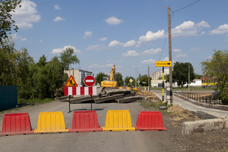 На время ремонта обустроена объездная дорога
