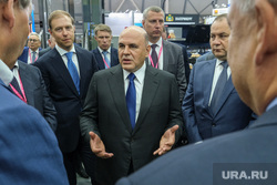 Михаил Мишустин во время своего посещения выставки Иннопром-2023. Екатеринбург, мишустин михаил