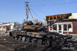 Ситуация в Волновахе после частичного освобождения. ДНР, военная техника, армия, военные, пожарище, руины, днр, разрушения, зачистка, последствия взрыва, танк, всу, последствия обстрела, волноваха, z войска, разбитая техника