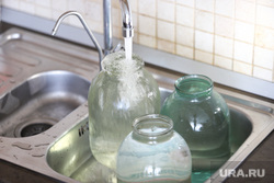 Клипарт на тему отключения воды. Курган, вода, нет воды, отключение воды, кран с водой, водоснабжение, холодная вода, хвс, вода в банке
