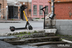 Виды Екатеринбурга, улица карла либкнехта, самокат